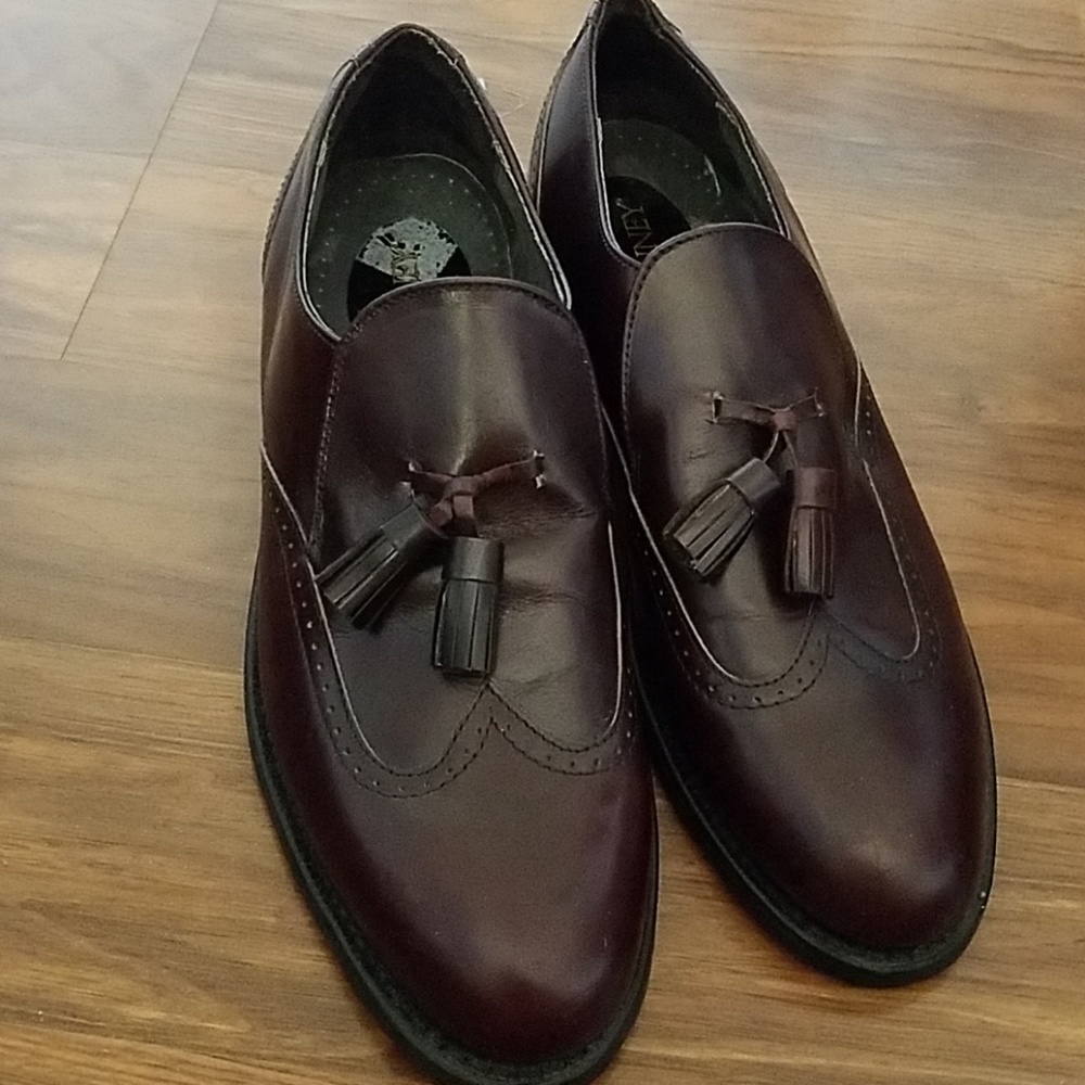 Mens dress shoe